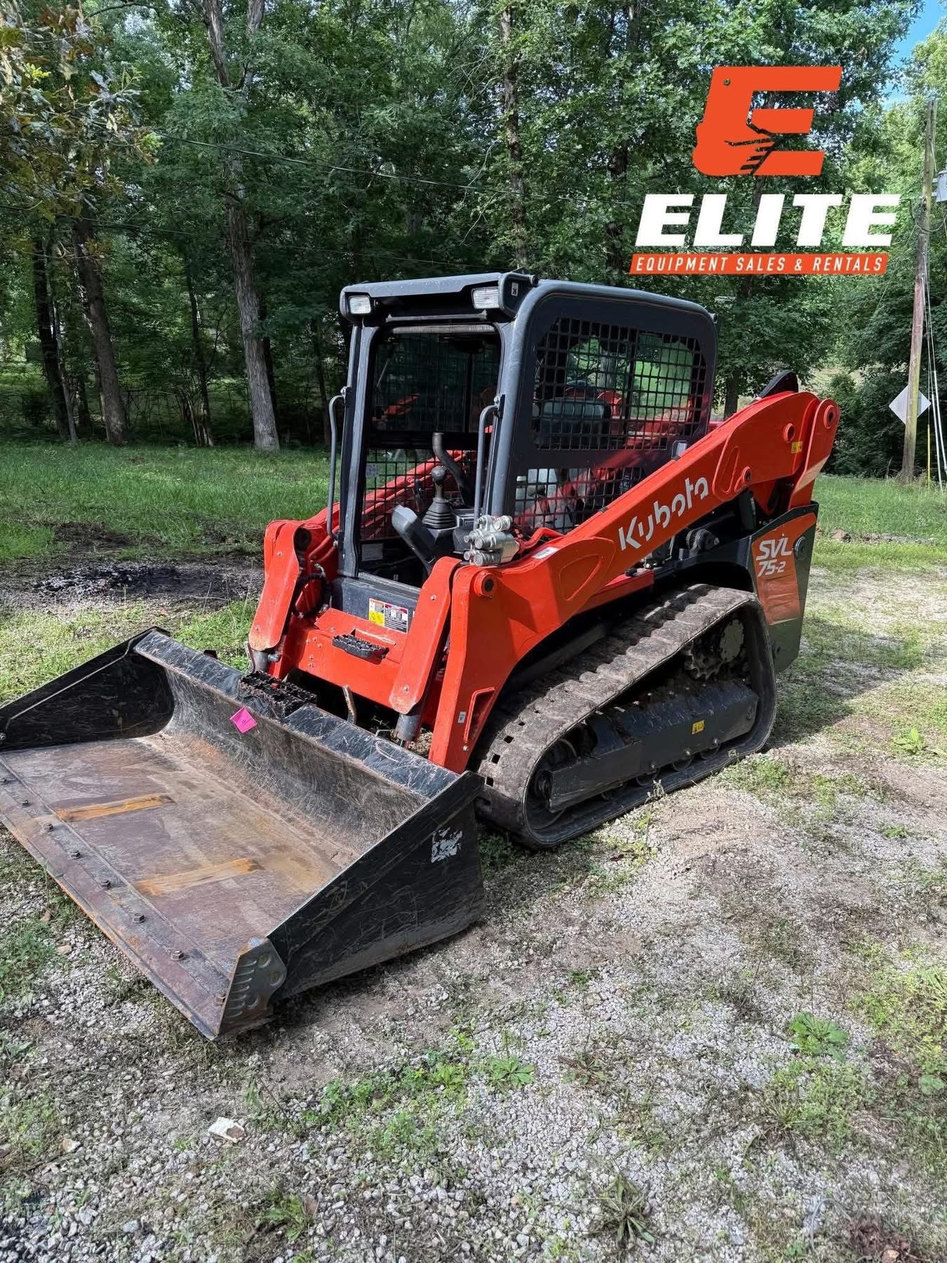 Kubota SVL75-2 compact track loader with AC